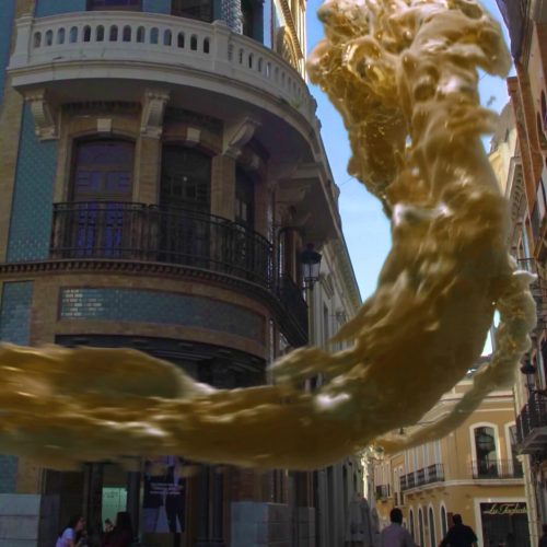 ¡Alerta en Huelva! Una ola gigante de cerveza inunda las calles